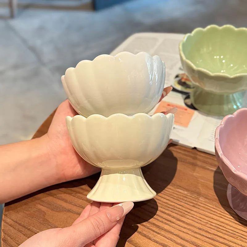 Exquisite Ceramic Stemmed Bowl New Cream Wind Underglazed Colour Floral Shape Ice Cream Dessert Bowls Solid Aesthetic Tableware